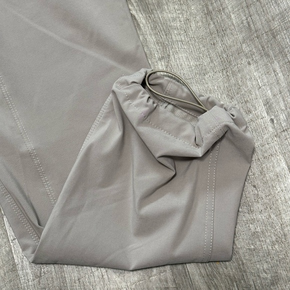 Women’s Eddie Bauer 10 Medium Joggers ClimaTrail Pants Sweats Beige Pockets NWT - Picture 10 of 14